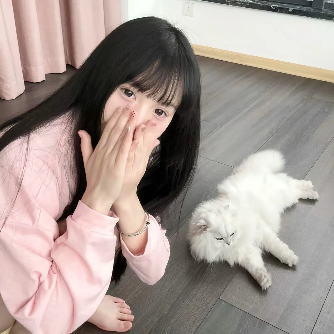 闪婚后,大叔每天狂宠我